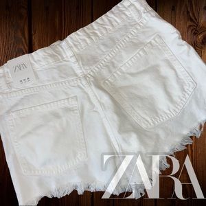White jean shorts. Size 6. New with tags.